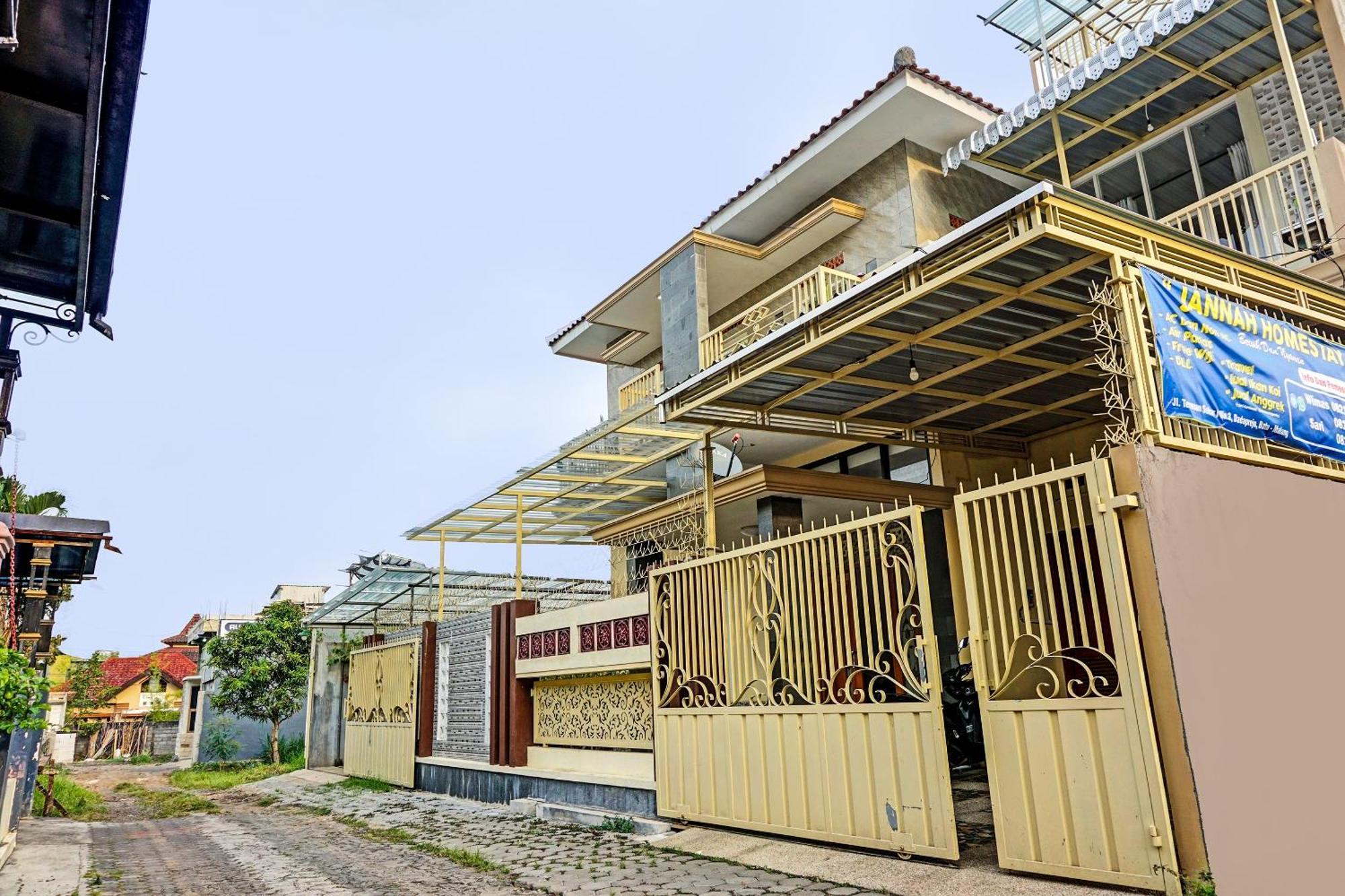 Oyo 91707 Jannah Homestay Syariah Dau Exterior foto